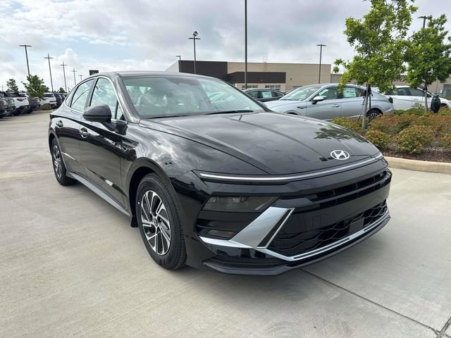 New 2026 Hyundai Sonata Blue