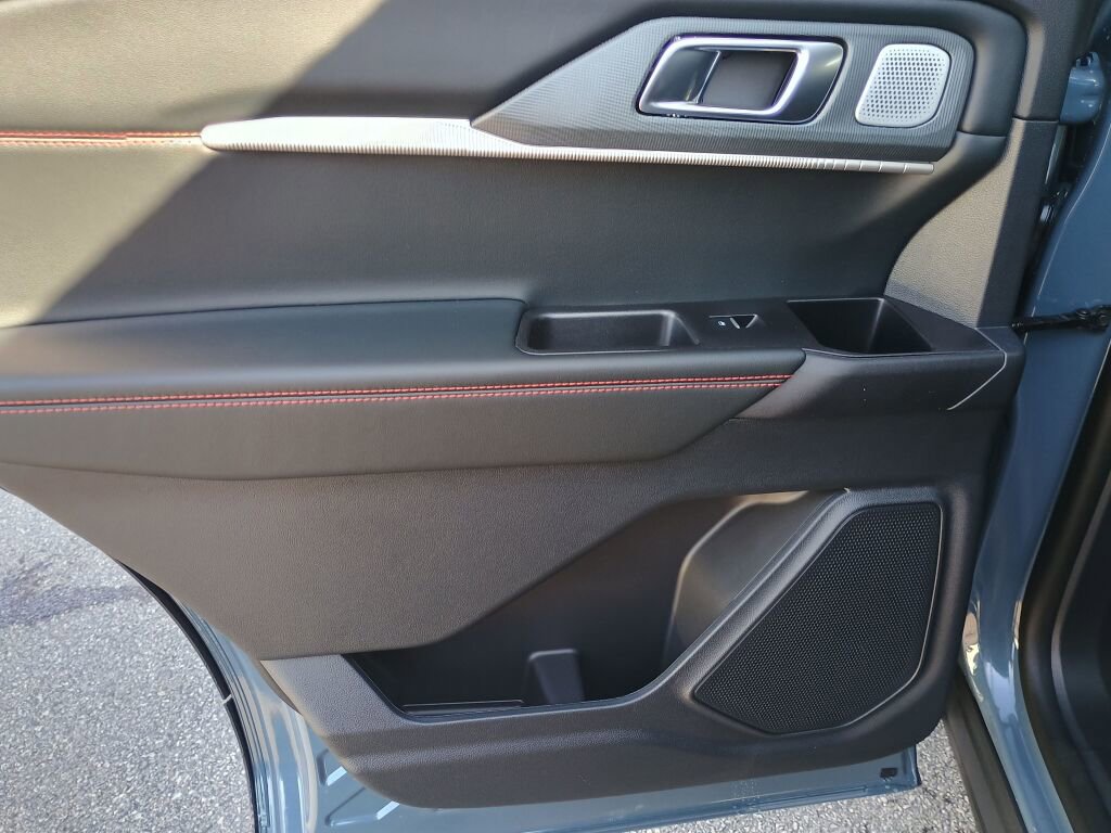 New 2026 Ford Explorer ST w/ Sun And Sound Package image 17