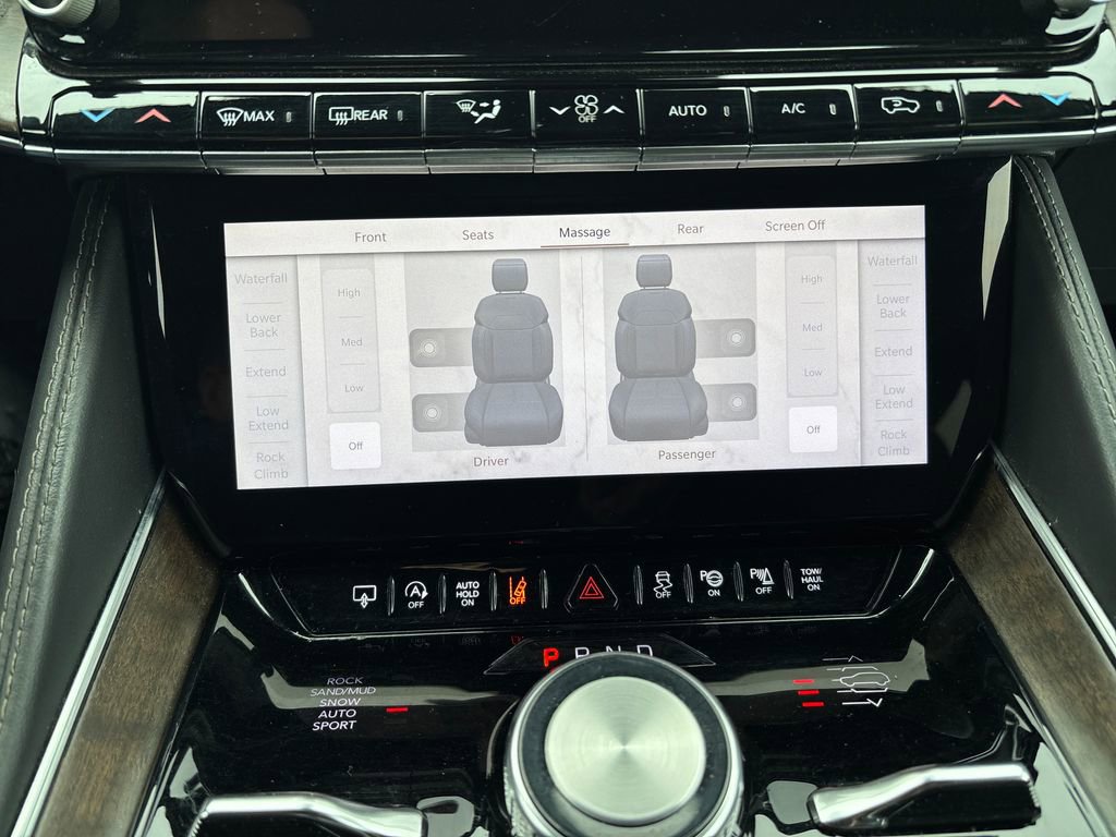 Used 2023 Jeep Grand Wagoneer L 4WD image 20