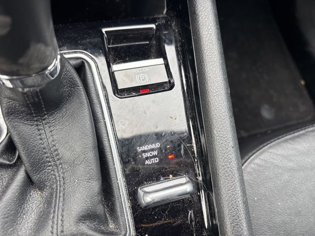 Used 2023 Jeep Compass Limited image 32