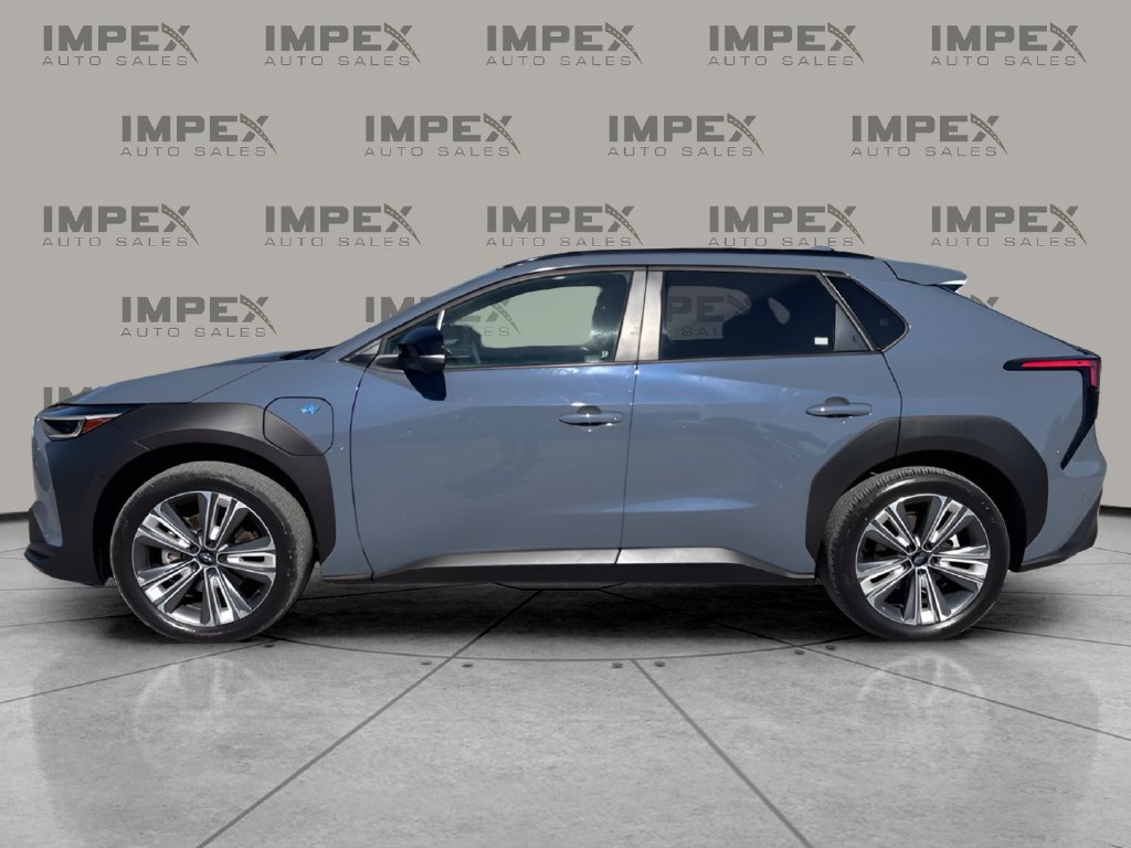 Used 2023 Subaru Solterra AWD image 2