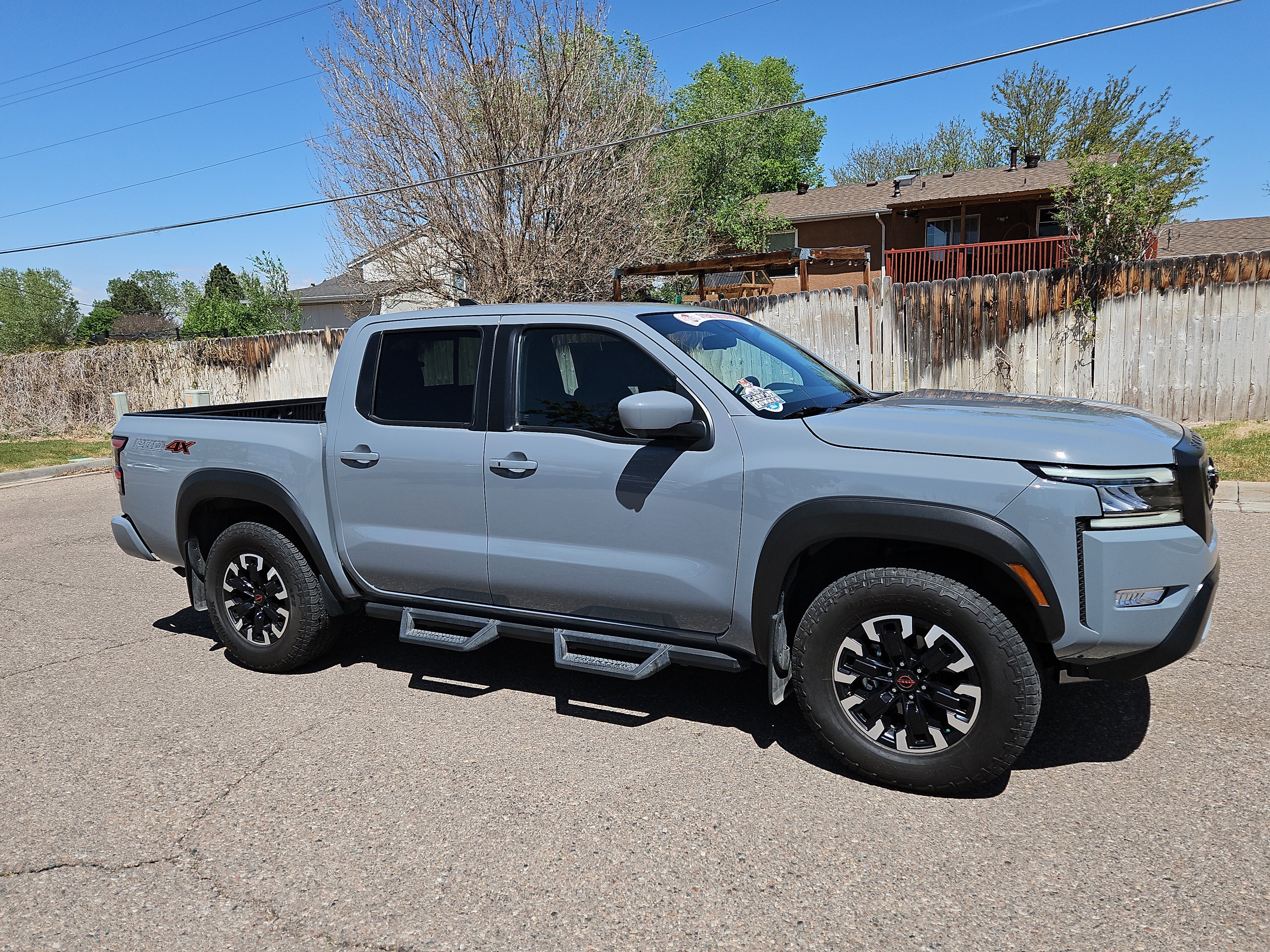 Used 2023 Nissan Frontier PRO-4X w/ Pro Convenience Package AWD/4WD image 2