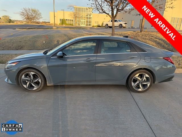 Used 2021 Hyundai Elantra Limited image 6