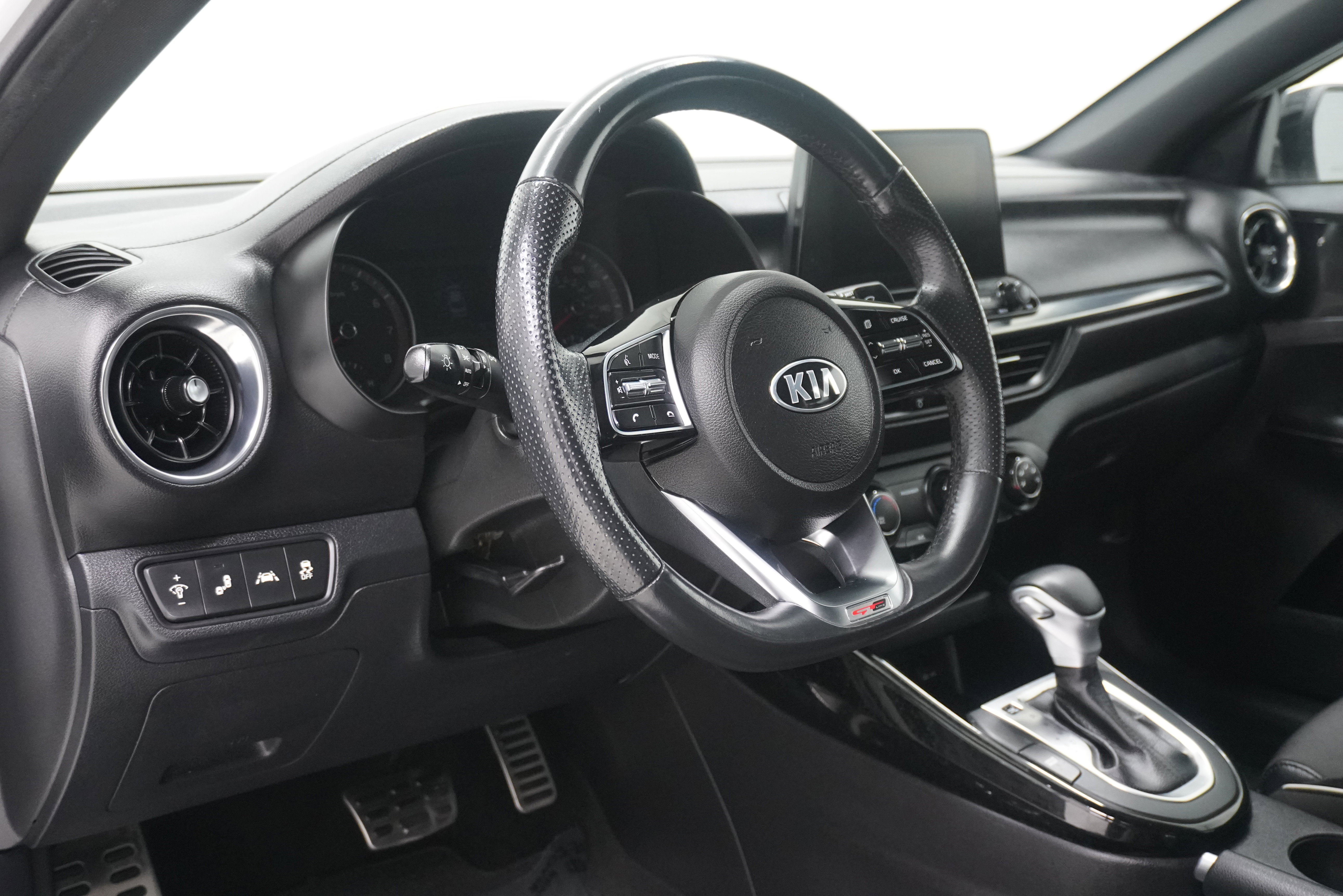 Used 2021 Kia Forte GT-Line FWD image 10