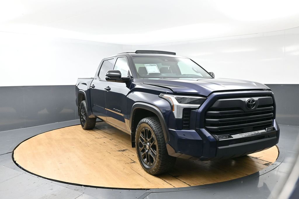 Used 2026 Toyota Tundra Limited AWD/4WD image 2