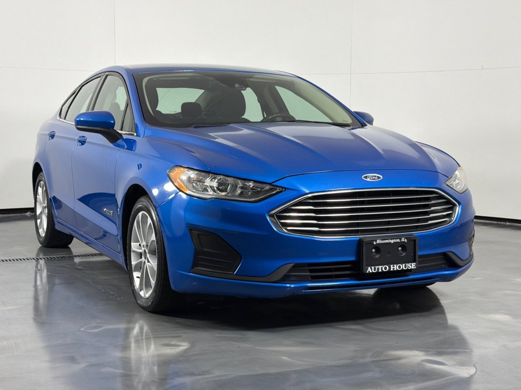 Used 2019 Ford Fusion SE FWD image 3