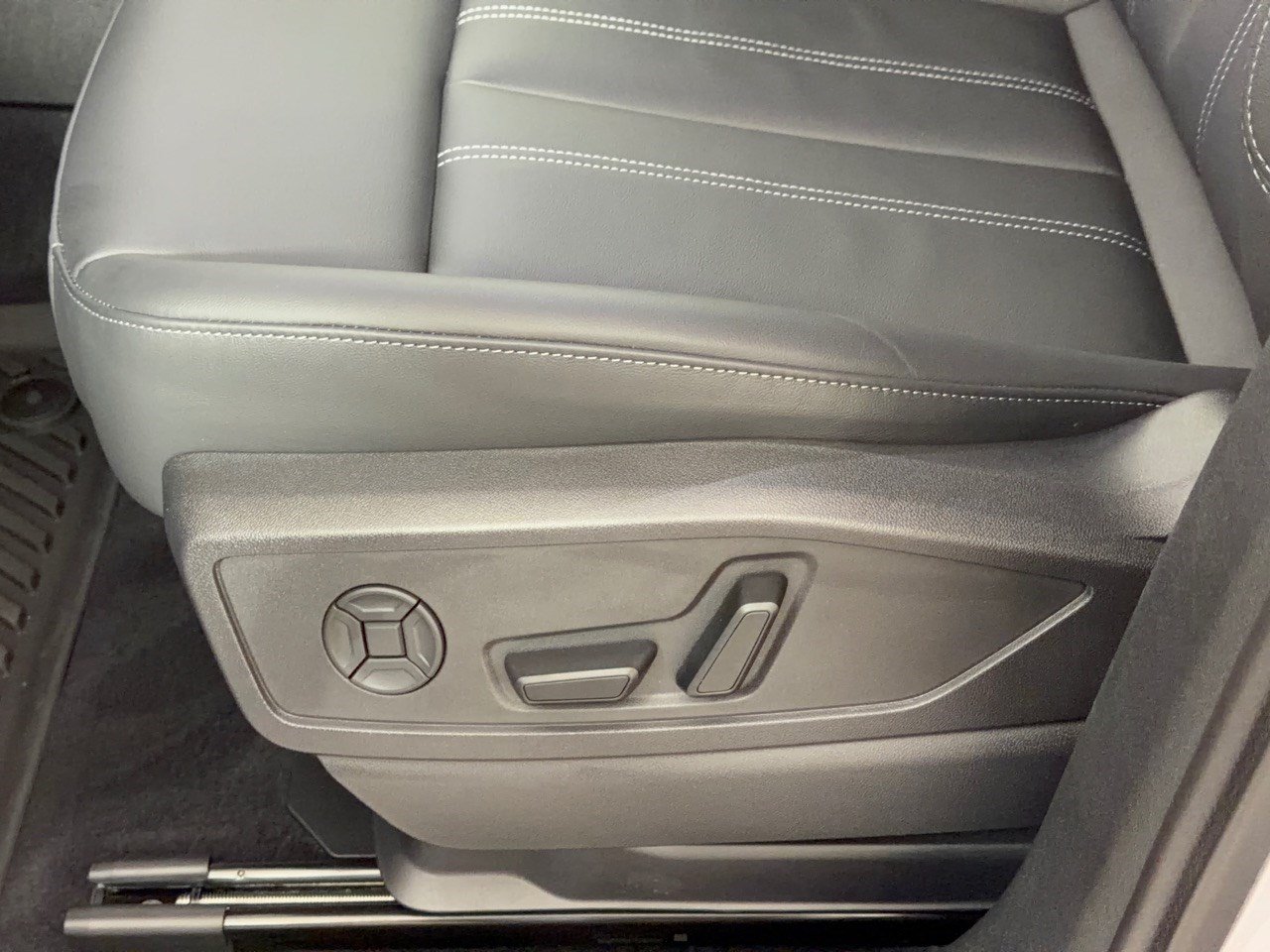 Certified 2026 Audi Q5 Premium AWD/4WD image 16