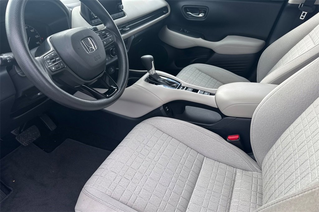Used 2024 Honda HR-V LX image 12