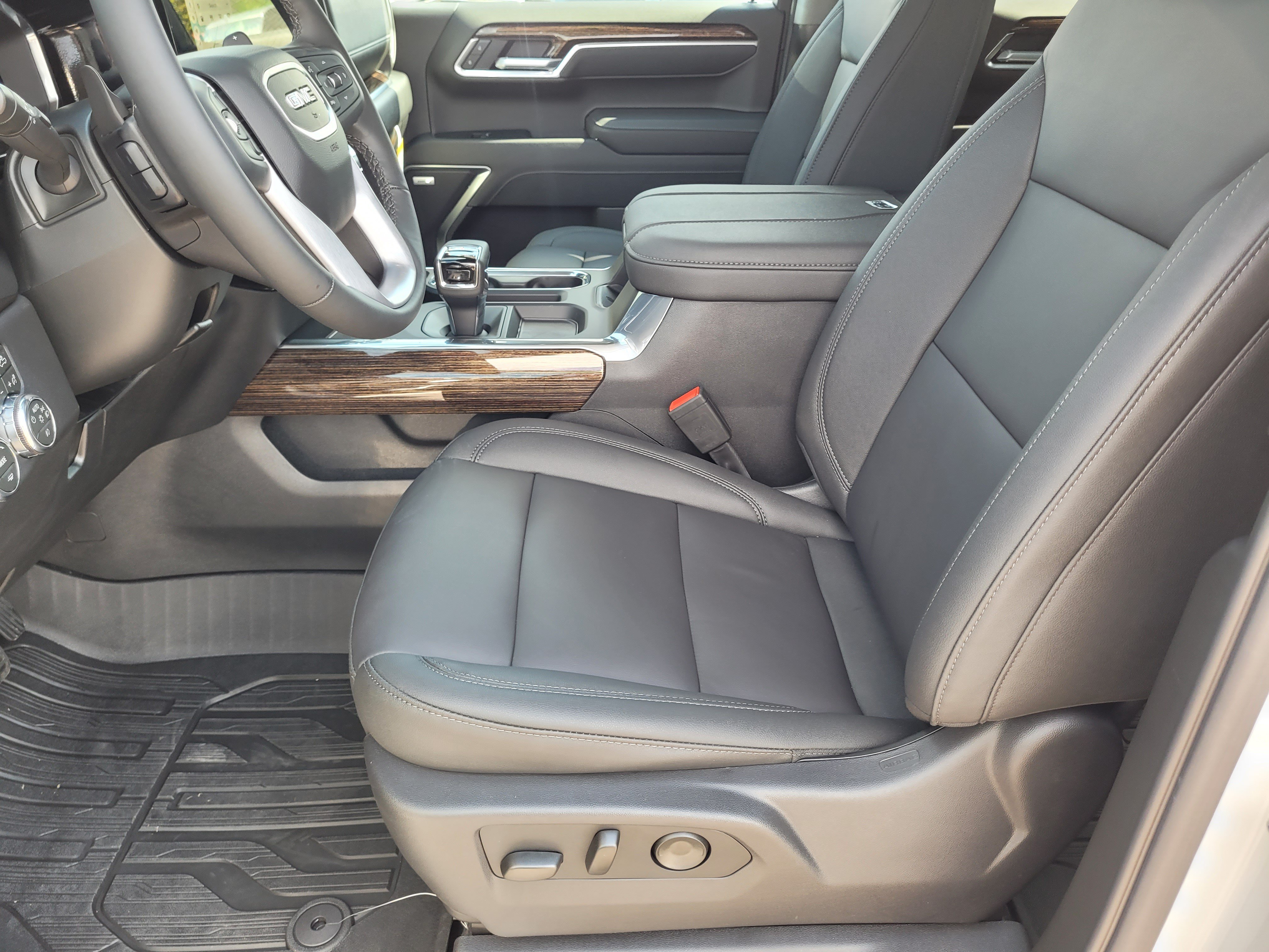 New 2026 GMC Sierra 1500 Elevation w/ Elevation Premium Package AWD/4WD image 21