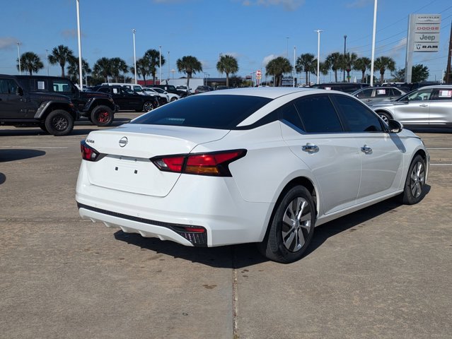 Used 2023 Nissan Altima 2.5 S image 5