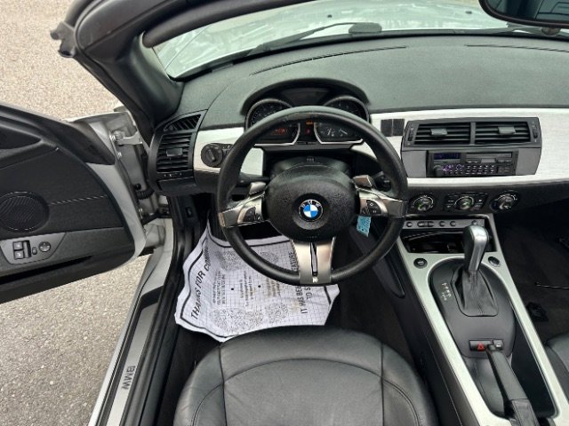 Used 2006 BMW Z4 3.0i image 19