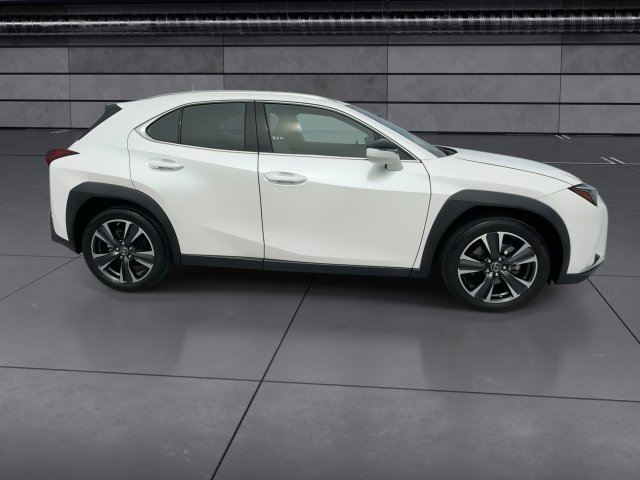 Certified 2024 Lexus UX 250h FWD image 9