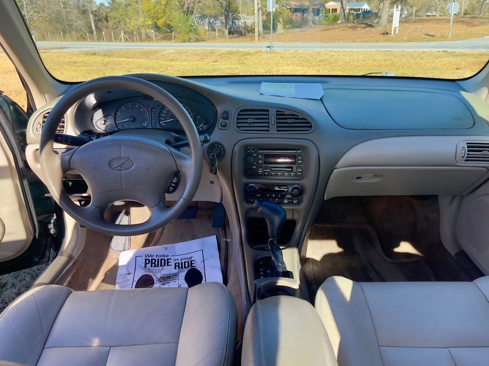 Used 1999 Oldsmobile Intrigue GL image 12