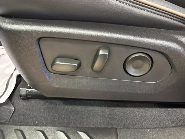 Used 2026 GMC Canyon Denali AWD/4WD image 44