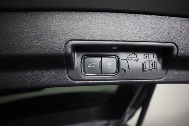 Used 2020 Ford Explorer XLT w/ Equipment Group 202A image 58