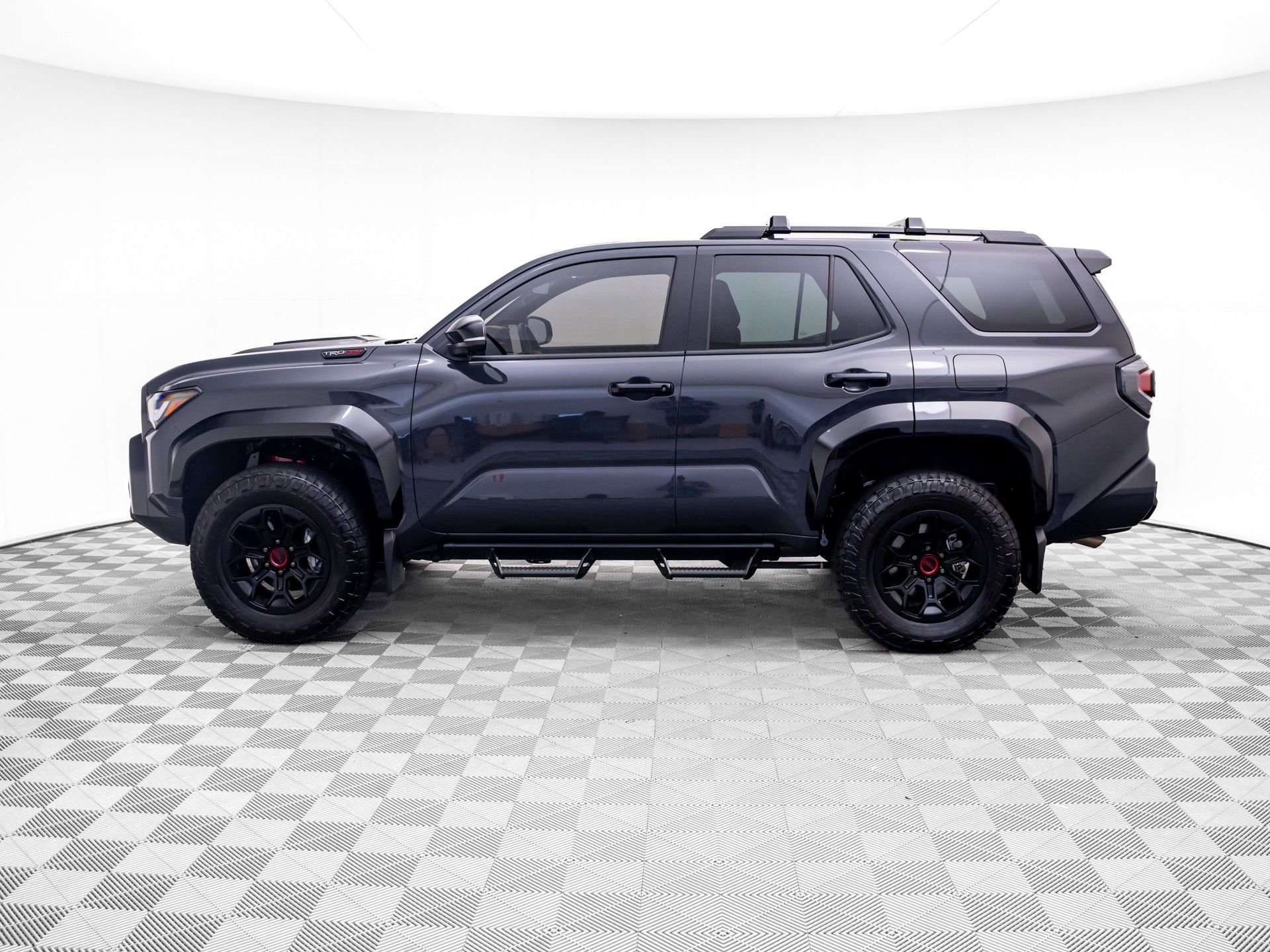 Used 2025 Toyota 4Runner TRD Pro AWD/4WD image 2