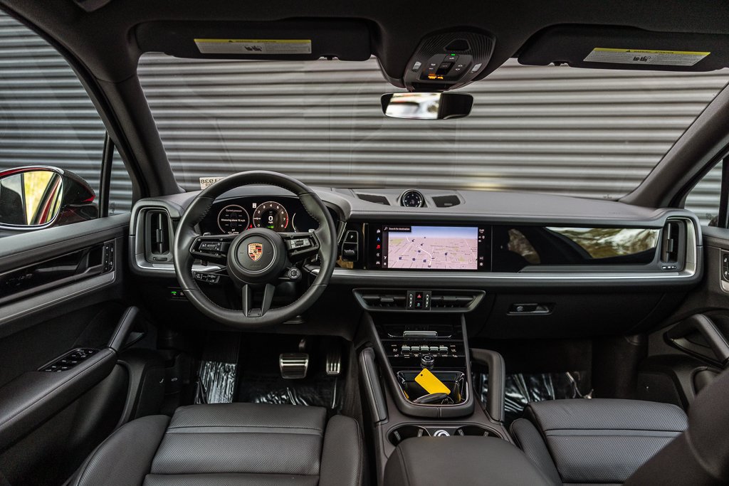 Certified 2025 Porsche Cayenne E-Hybrid AWD/4WD image 12