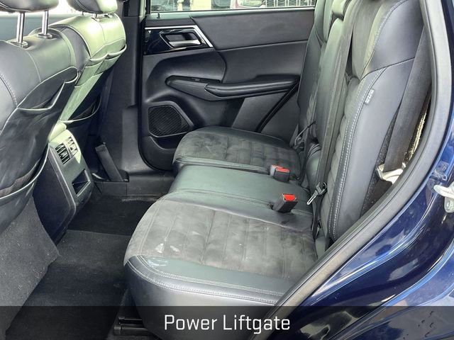 Used 2023 Mitsubishi Outlander SE image 15