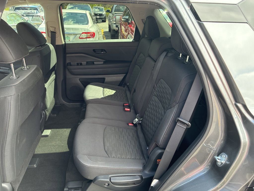 Certified 2025 Nissan Pathfinder S AWD/4WD image 23