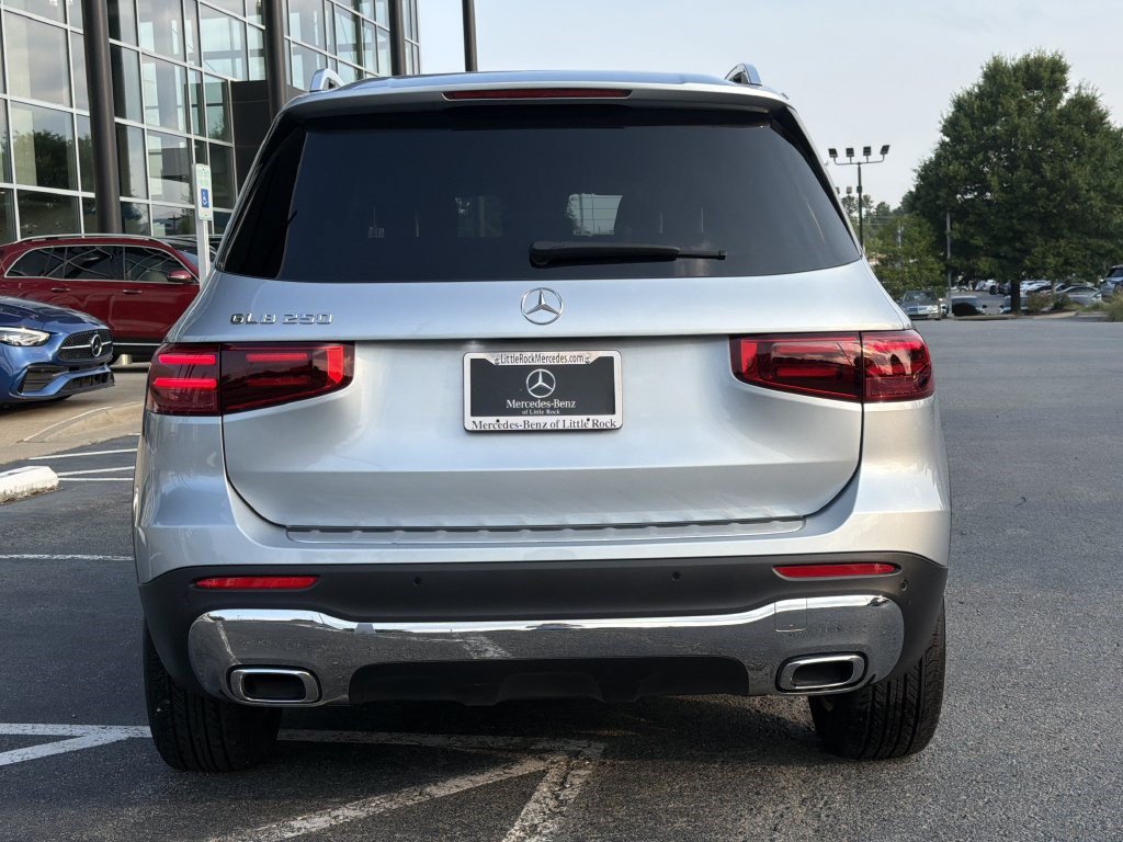 Certified 2025 Mercedes-Benz GLB 250 image 5