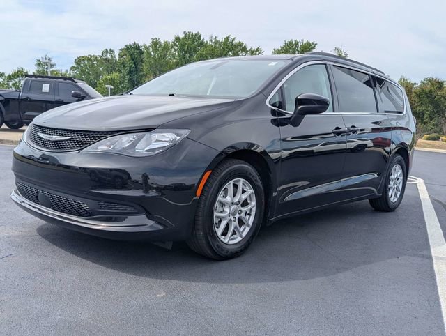 Used 2021 Chrysler Voyager Lxi image 8