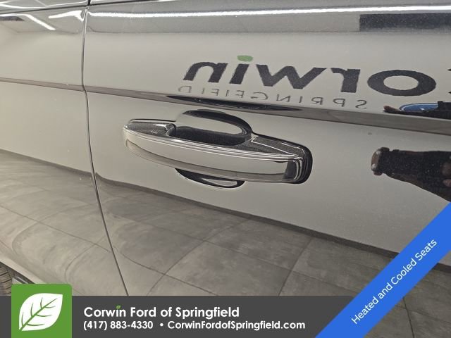 New 2026 Ford Expedition Platinum w/ Stealth Performance Package image 8