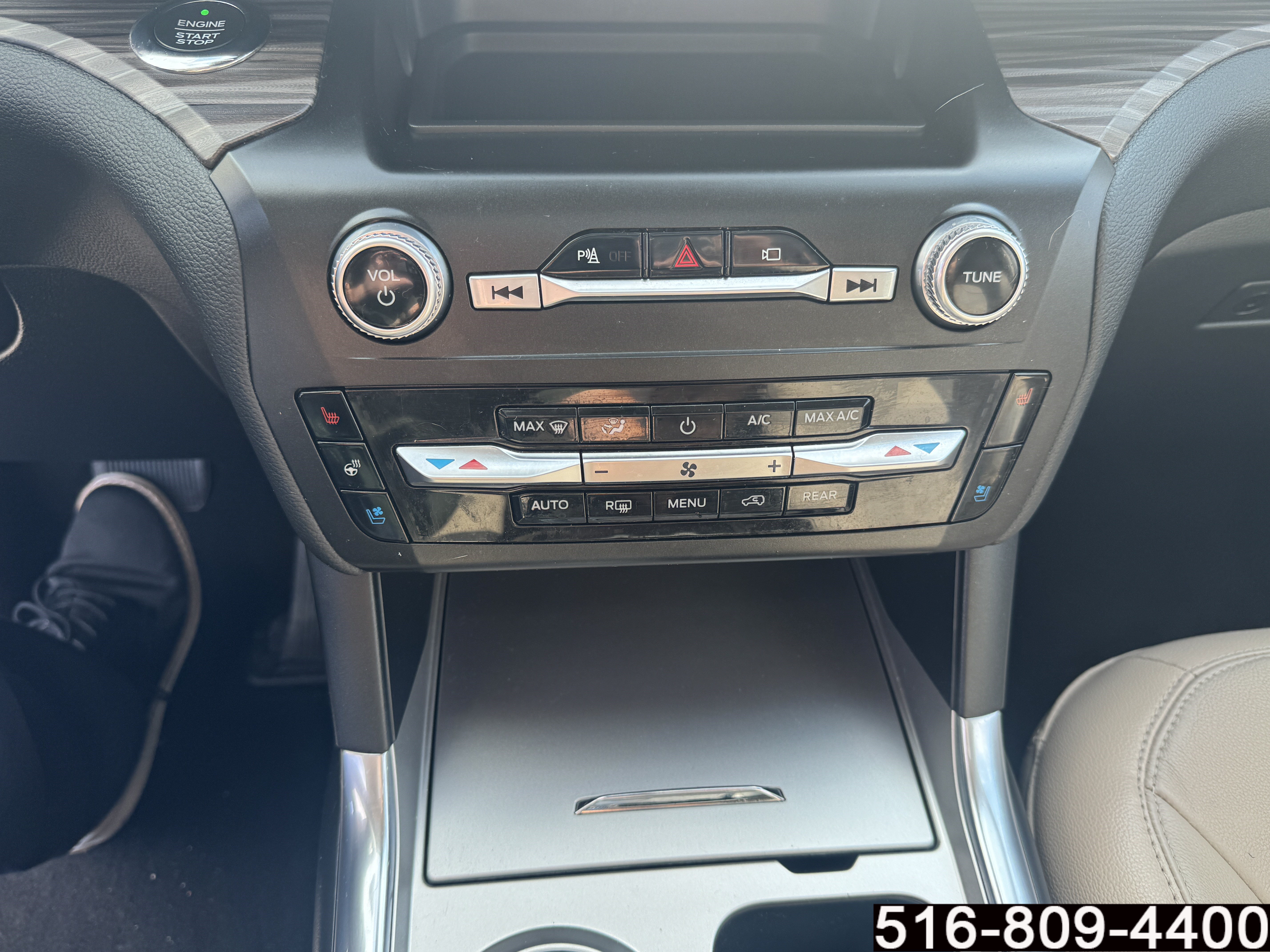 Used 2020 Ford Explorer Limited AWD/4WD image 21