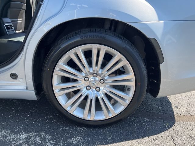 Used 2019 Chrysler 300 Touring L w/ Quick Order Package 22F RWD image 23