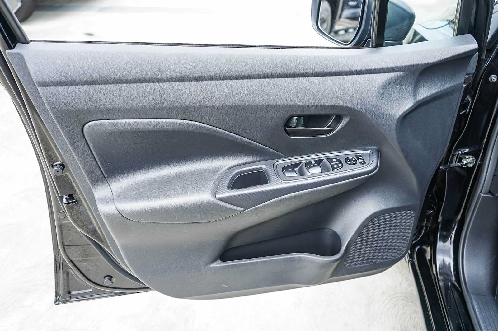 Used 2025 Nissan Versa S w/ Trunk Package FWD image 20