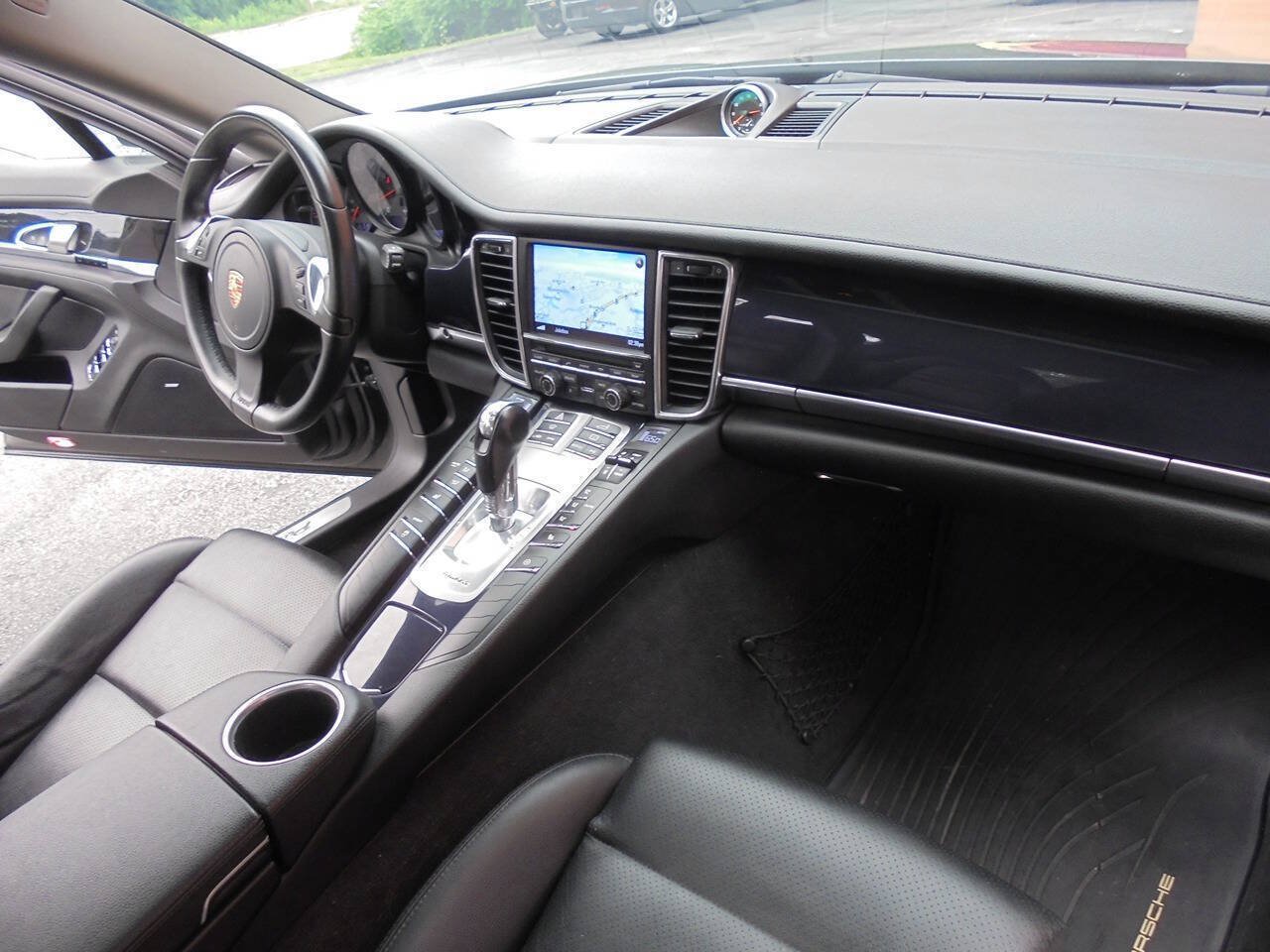 Used 2015 Porsche Panamera 4 AWD/4WD image 17