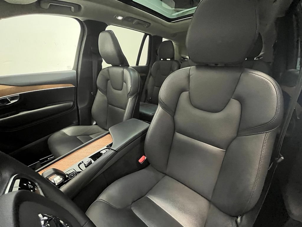 Used 2023 Volvo XC90 B6 Plus AWD/4WD image 11