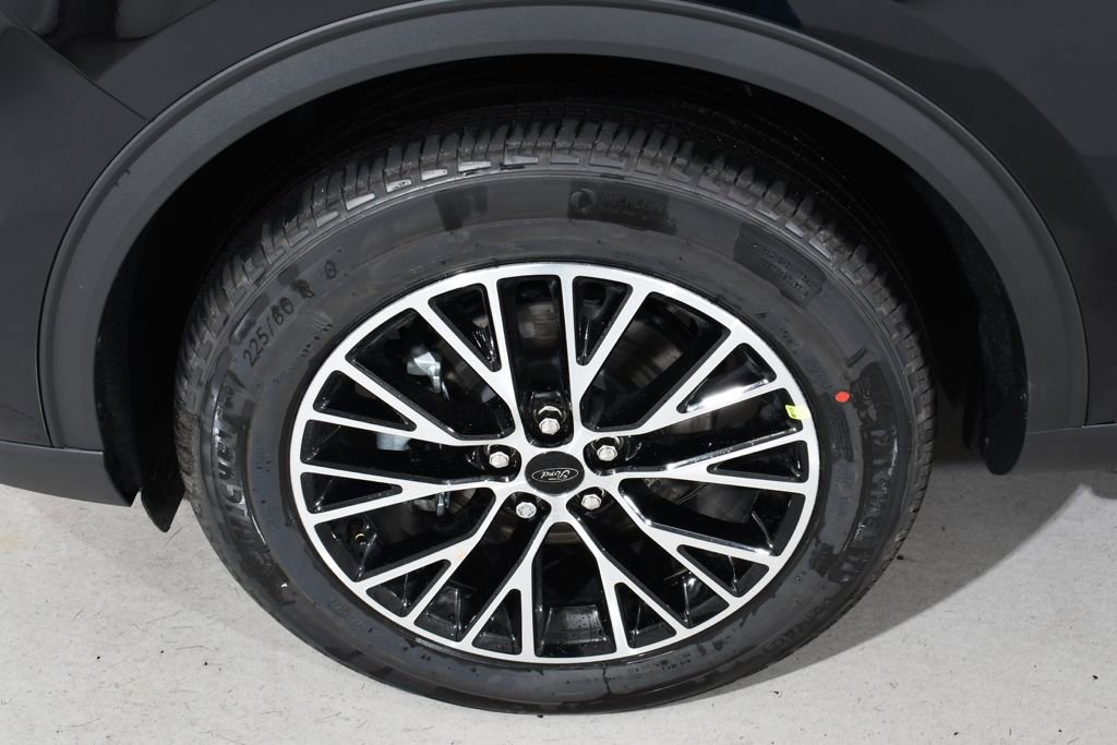 New 2026 Ford Escape SE w/ Class II Trailer Tow Package image 24