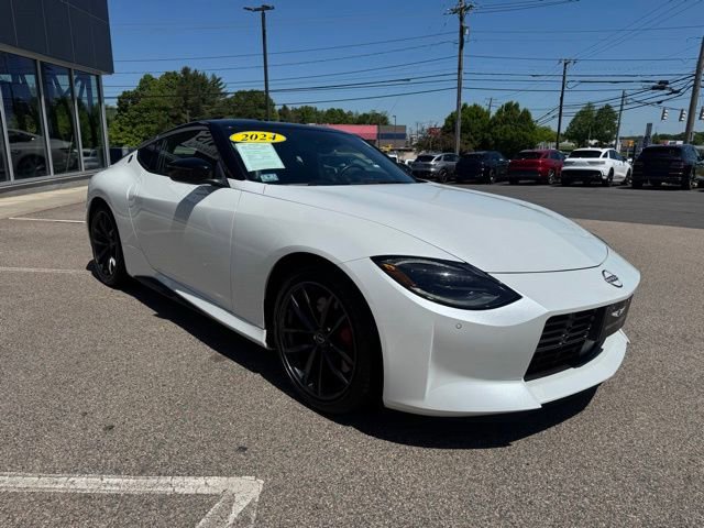 Used 2024 Nissan Z Performance w/ Floor Mat Package RWD image 16