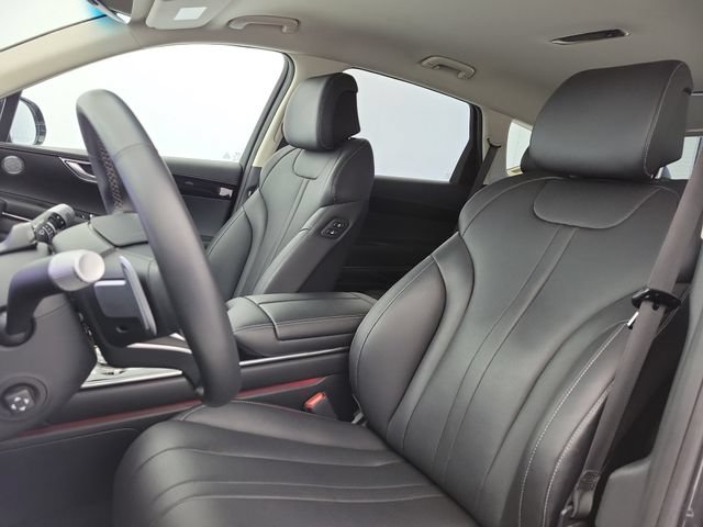 Used 2025 Genesis GV80 2.5T Standard AWD/4WD image 18