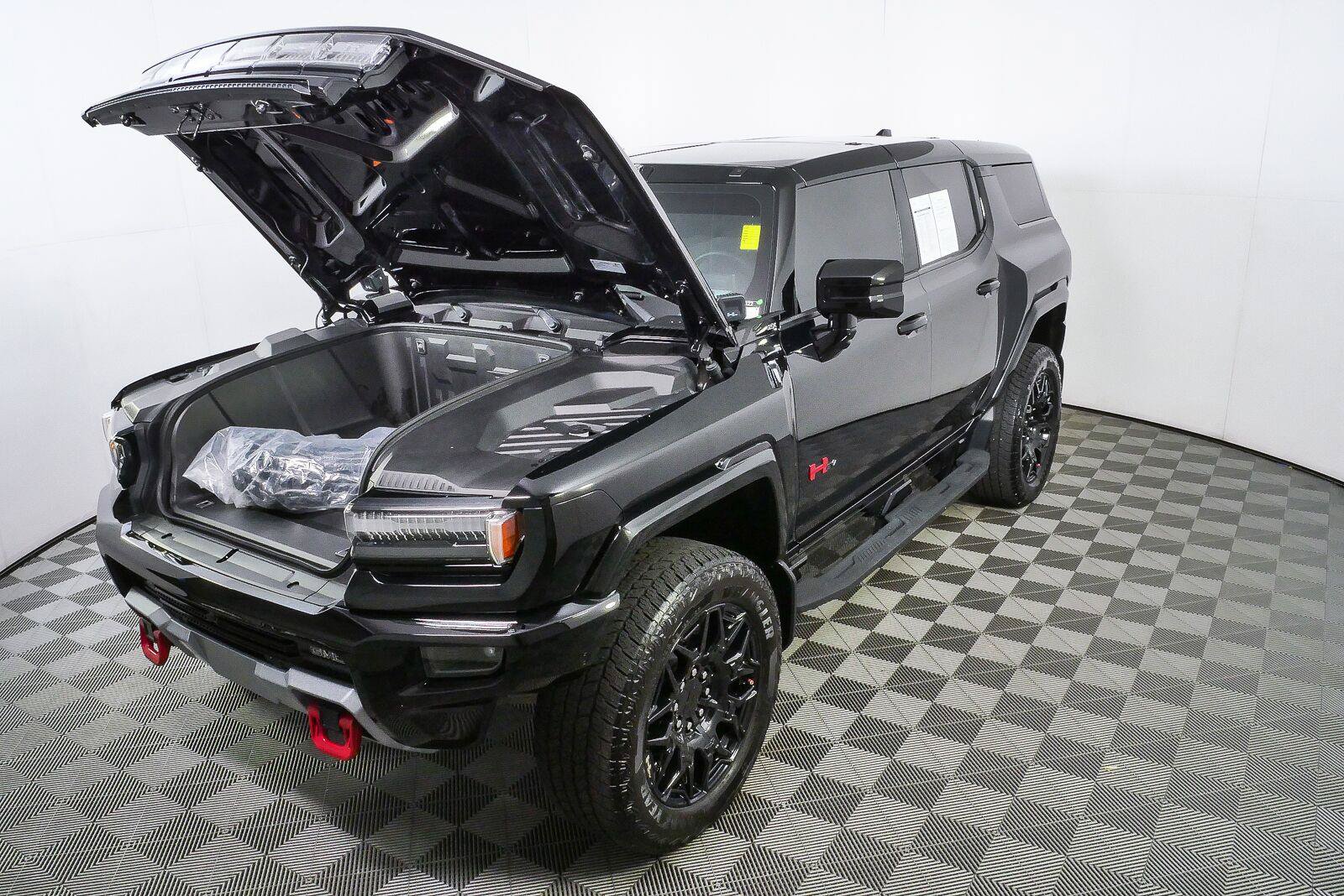 Used 2024 GMC Hummer EV 2X w/ LPO, Illumination Package AWD/4WD image 30