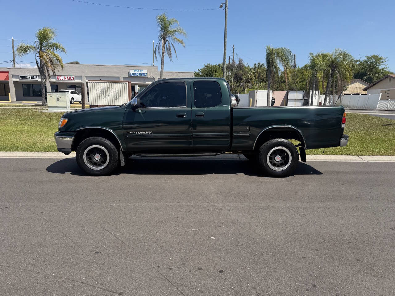 Used 2000 Toyota Tundra SR5 image 7
