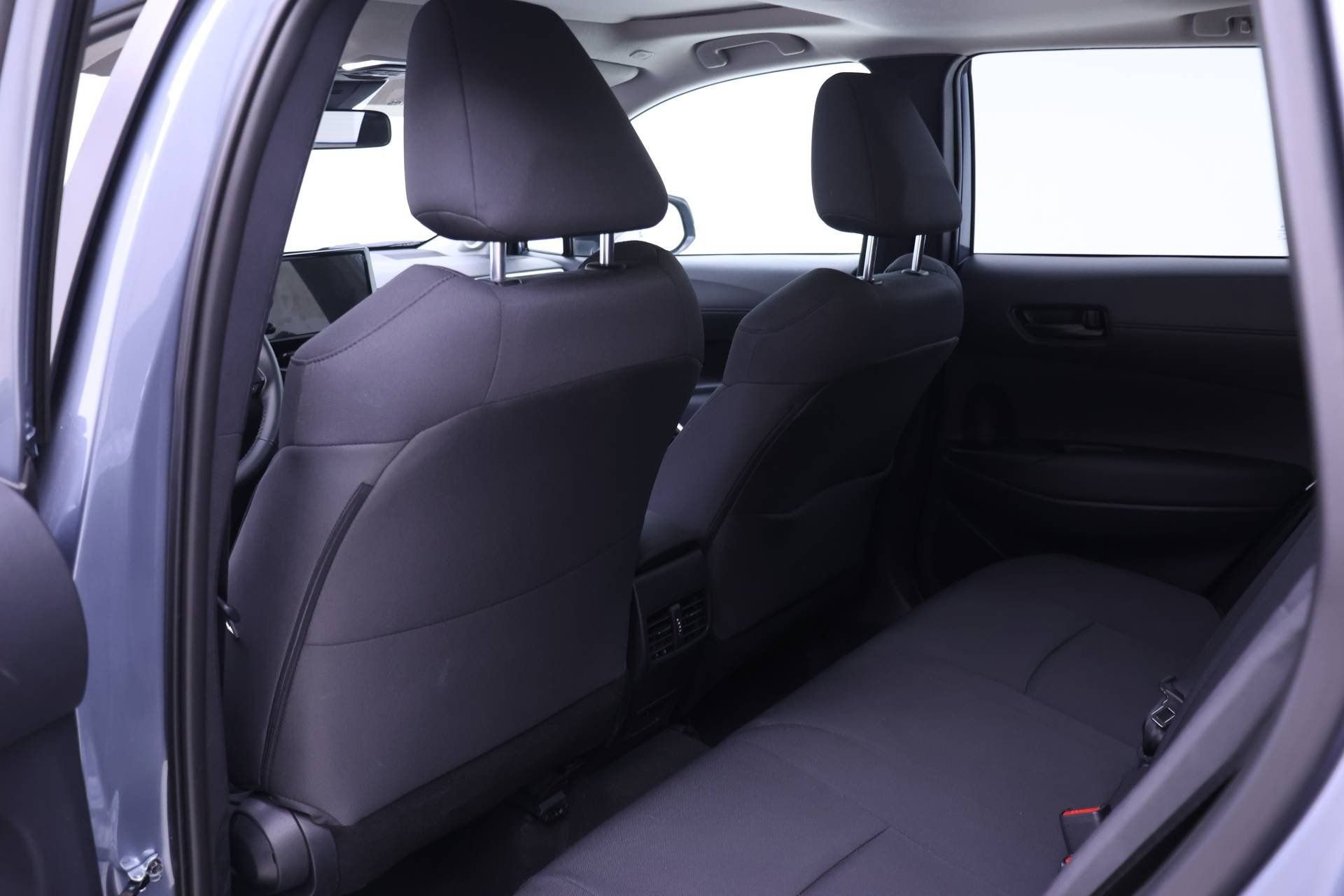 Certified 2025 Toyota Corolla Cross LE image 12