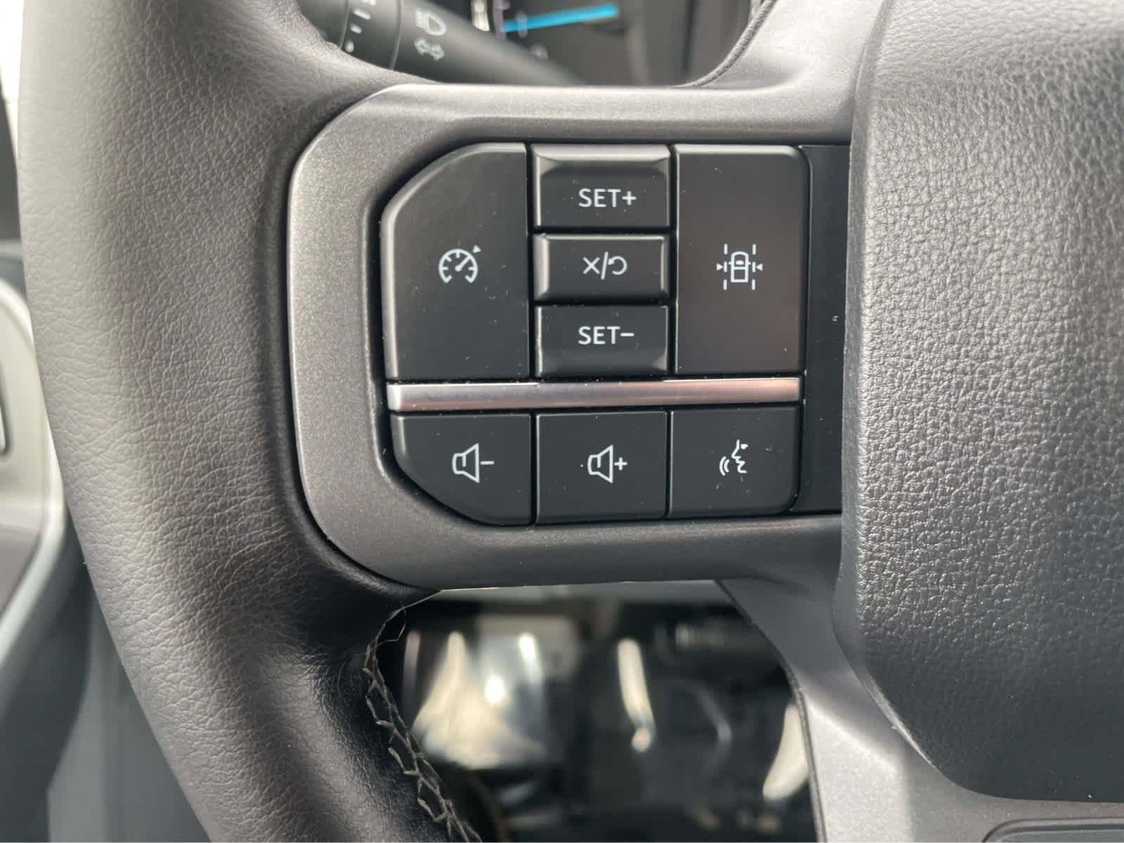 Used 2023 Ford F150 XLT w/ Equipment Group 302A High image 19