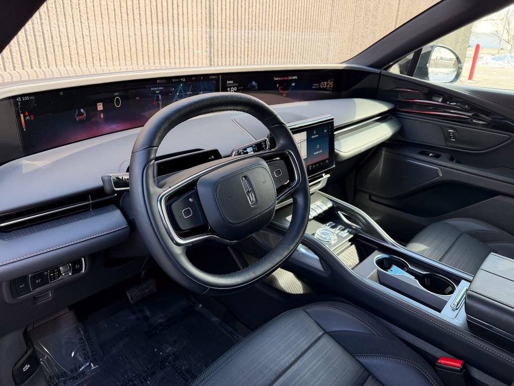 Used 2024 Lincoln Nautilus Reserve w/ Jet Appearance Package (87T) image 10