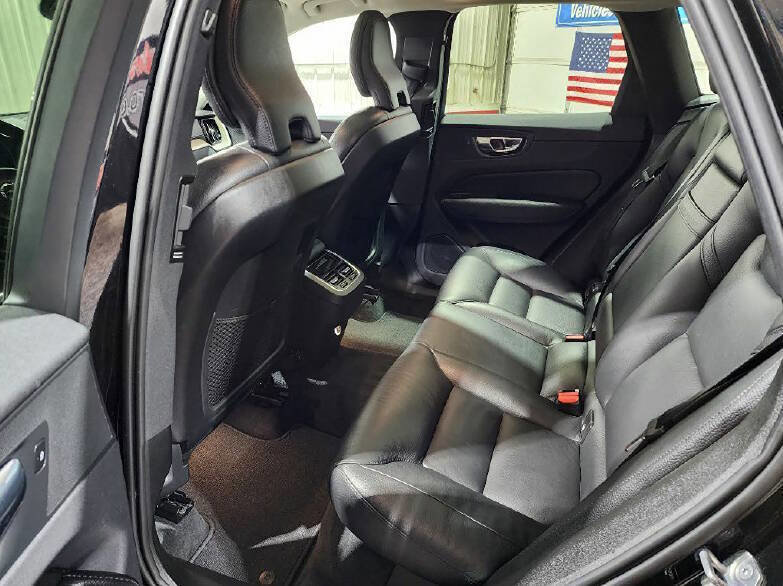 Used 2019 Volvo XC60 T5 Inscription AWD/4WD image 9