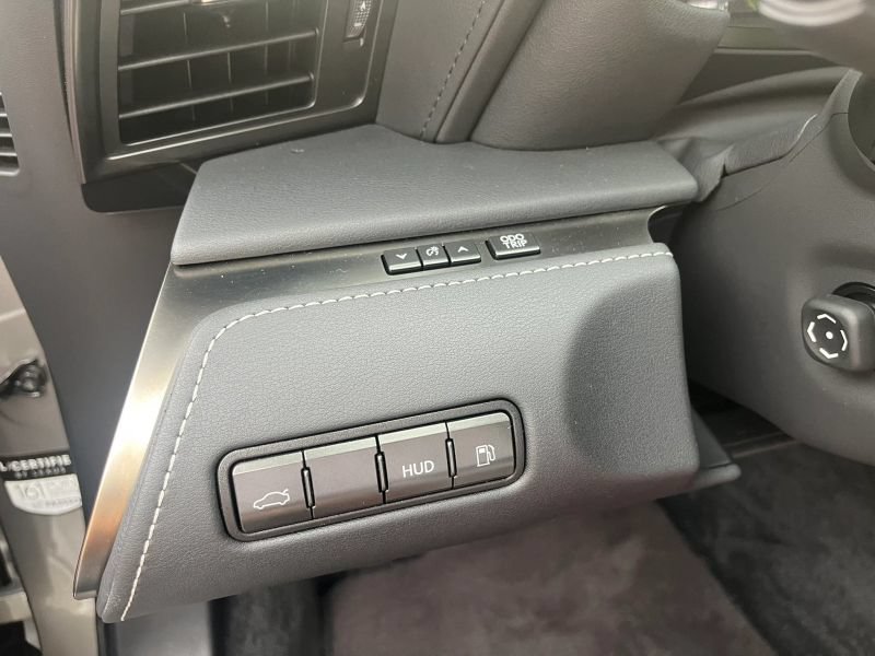 Used 2023 Lexus LC 500 Convertible w/ Touring Package RWD image 26