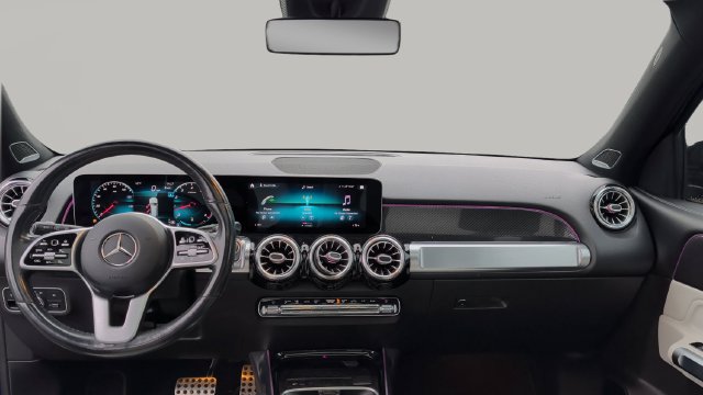 Used 2020 Mercedes-Benz GLB 250 4MATIC w/ AMG Line image 15