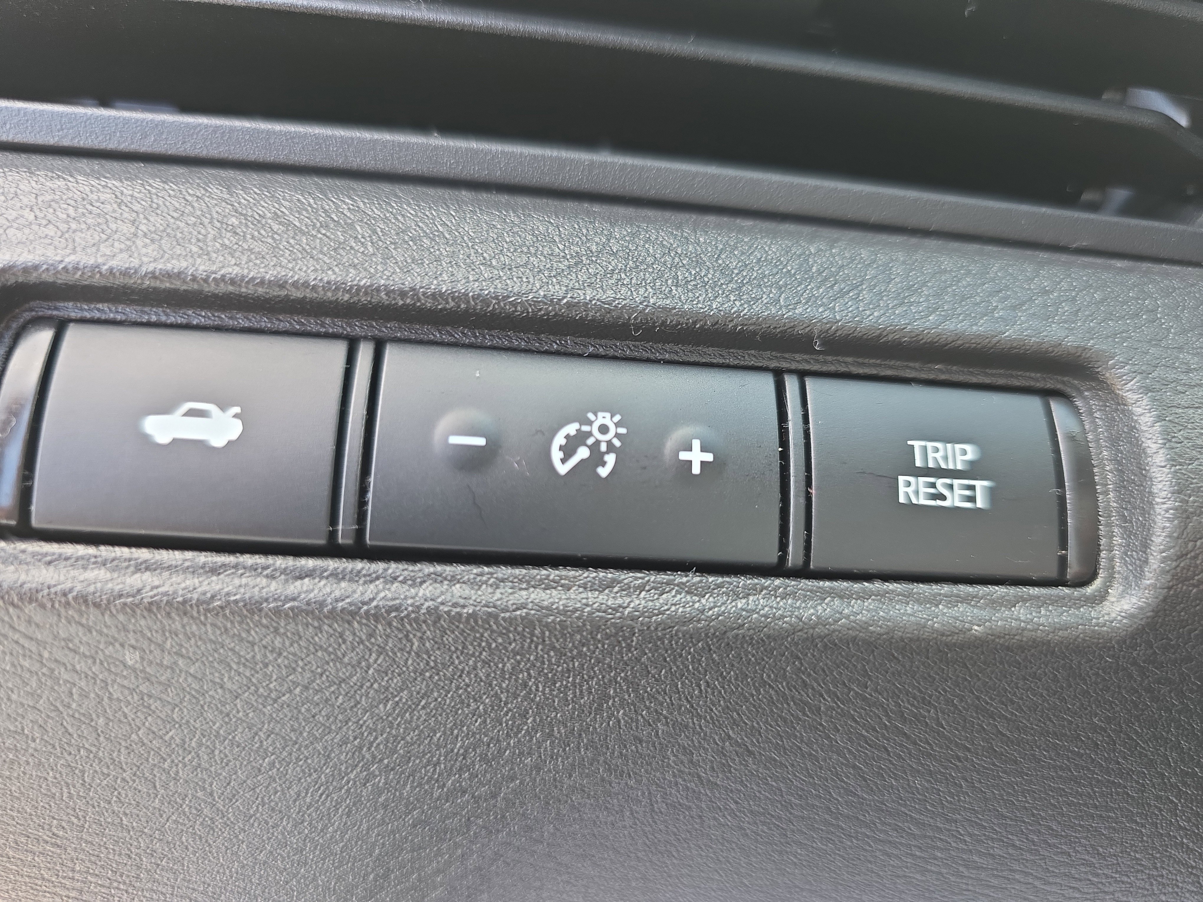Used 2025 Nissan Altima 2.5 SR AWD/4WD image 29