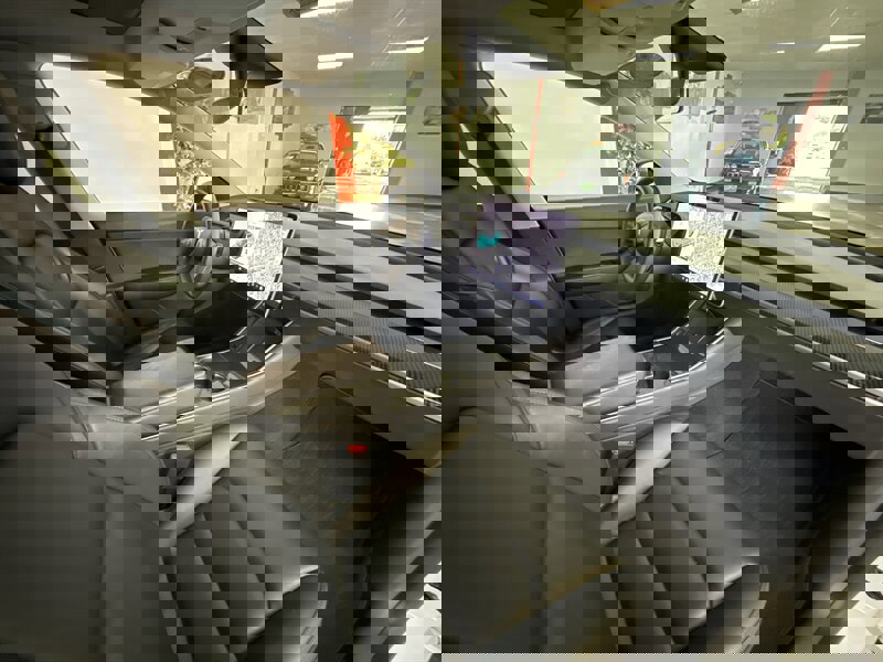 Used 2021 Tesla Model Y Long Range image 11