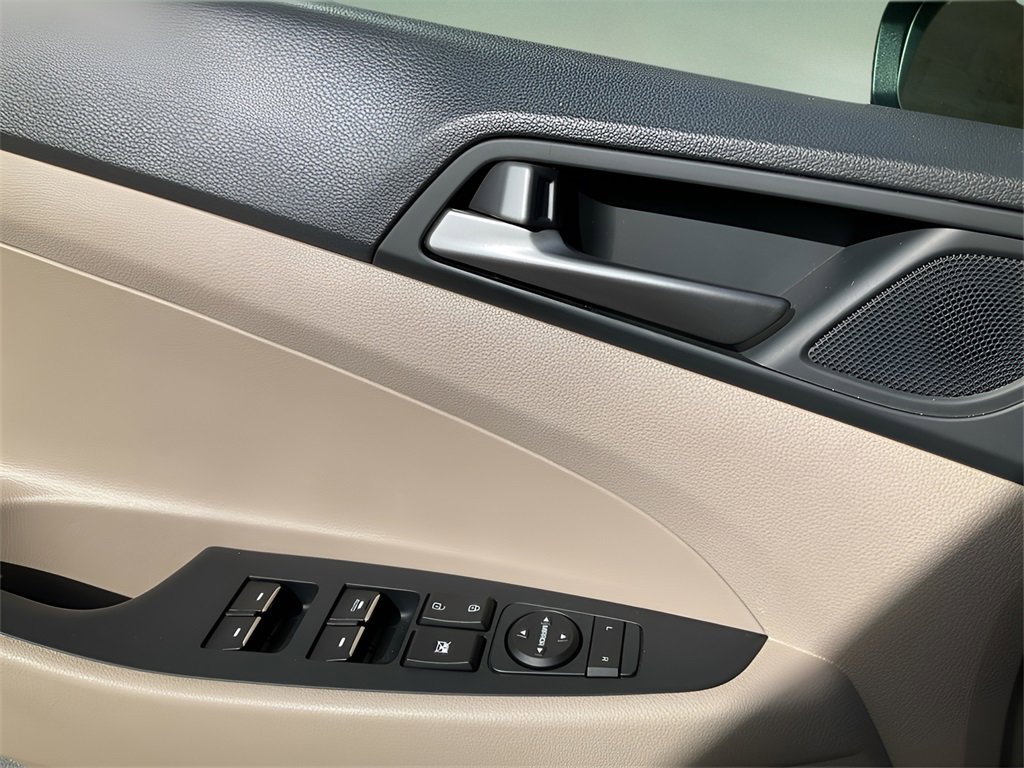 Used 2018 Hyundai Tucson Limited w/ Ultimate Package 02 image 18