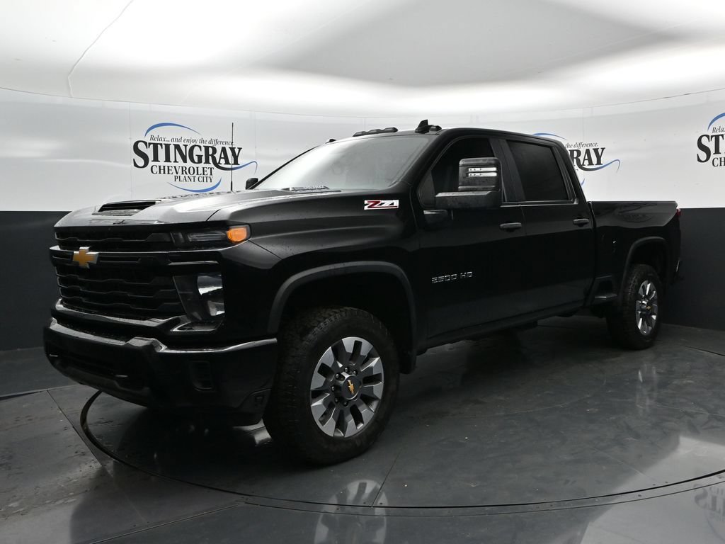 Used 2024 Chevrolet Silverado 2500 Custom w/ Custom Value Package AWD/4WD image 3