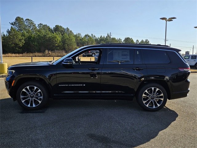 New 2025 Jeep Grand Cherokee L Overland w/ Advanced Protech Group III image 5