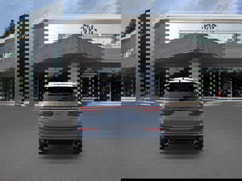 New 2026 Lincoln Corsair Premiere image 5