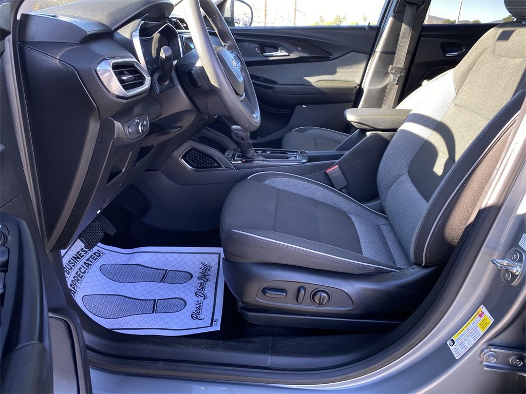 Used 2023 Chevrolet TrailBlazer LT w/ Convenience Package image 30