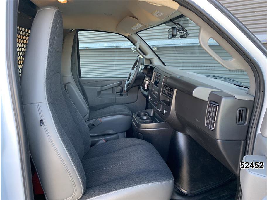 Used 2024 GMC Savana 2500 w/ Driver Convenience Package image 26